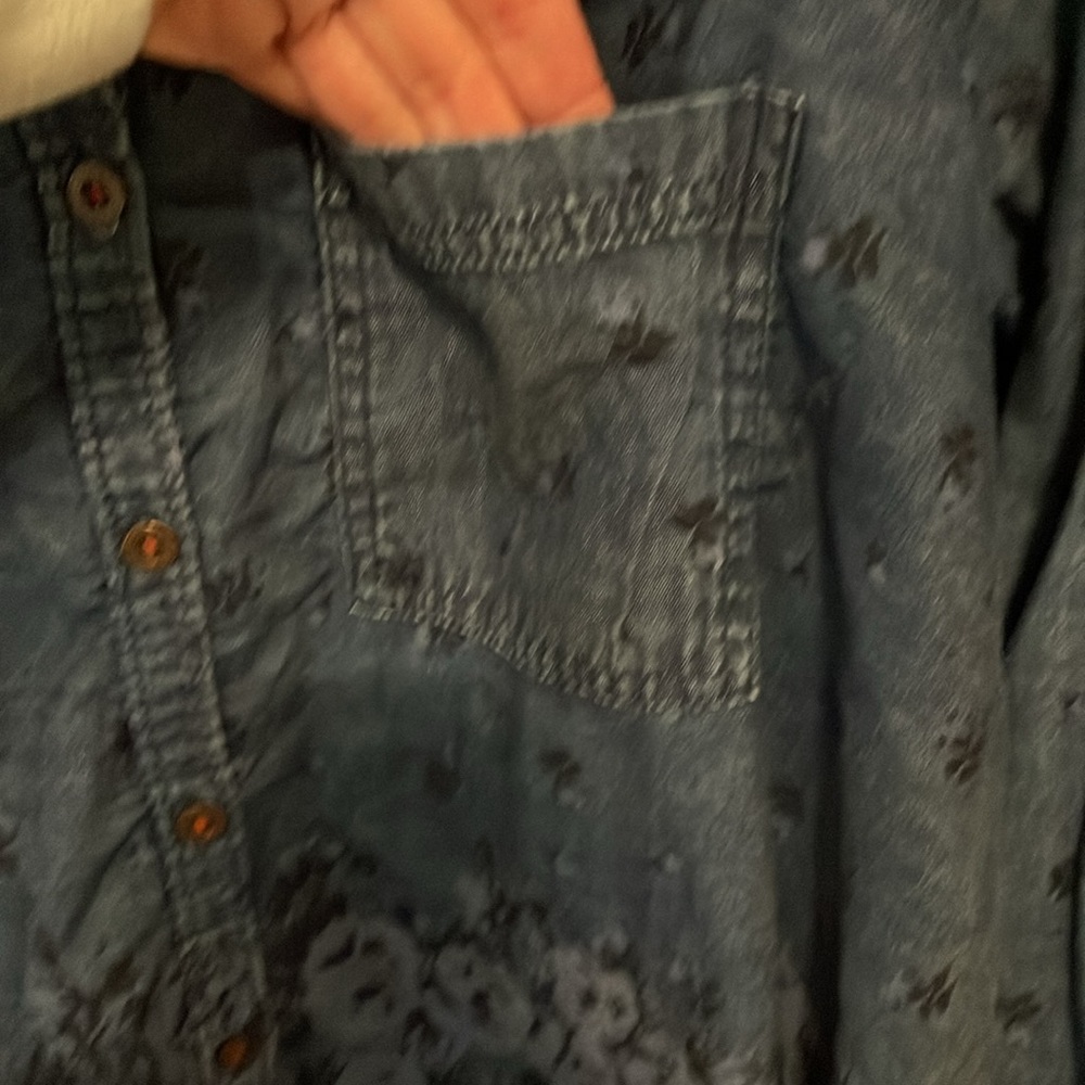 Cute long sleeve shirt by free people - Picture 5 of 9